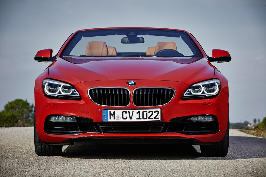  BMW 650i Convertible 2015 года  (фото 16 из 49)